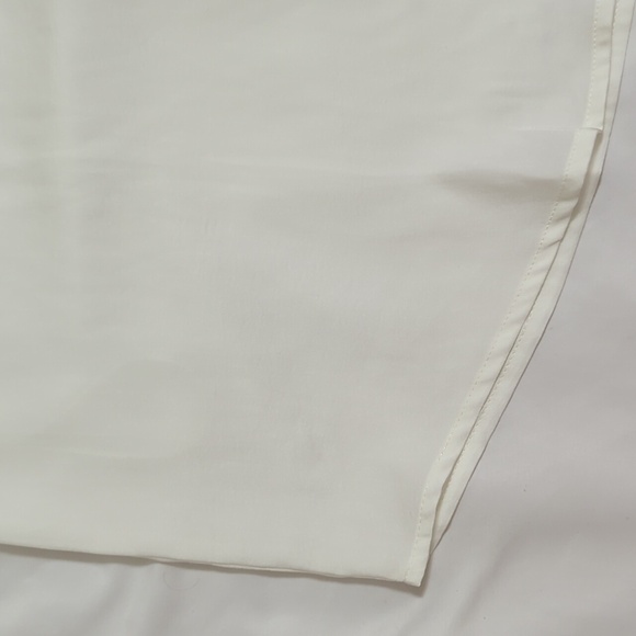 Banana Republic Front Slit Sleeveless Blouse, Color Cream Size M - Picture 4 of 13